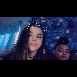 Meet your Posher, Lena